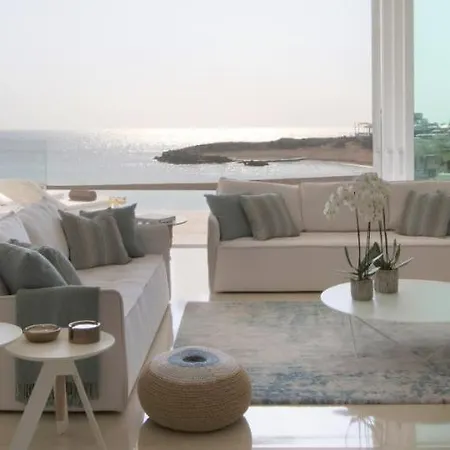 Villa Waves